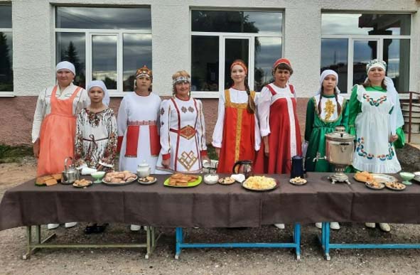 Чей ĕçесчĕ пылпала