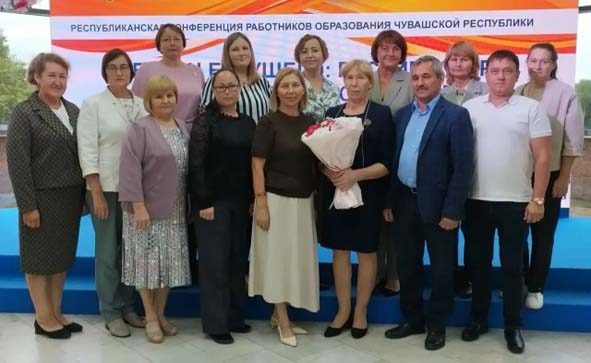 Вĕрентекен аллинче – пулас ăрусен шăпи