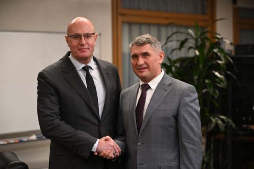 63a27772383743019f9ce088b4049c7d