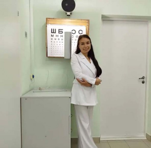 Семенова врач