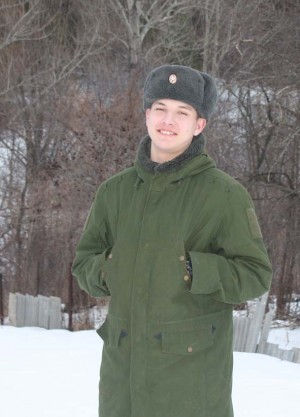 Служили все