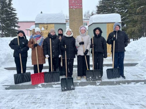 Школьники нашли подработку