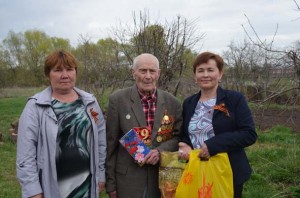 И поздравления и подарки